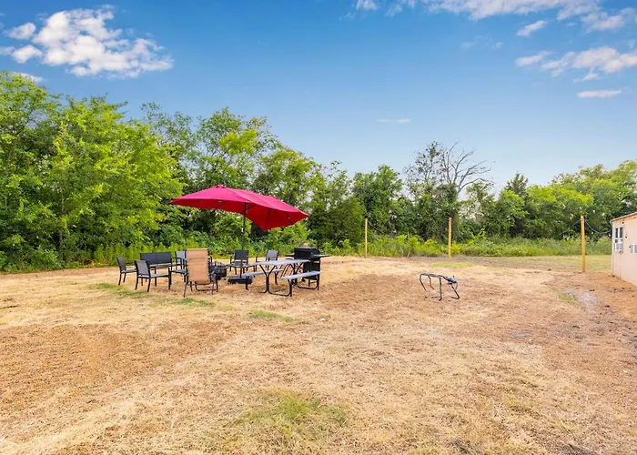 Old Texas Bunkhouse